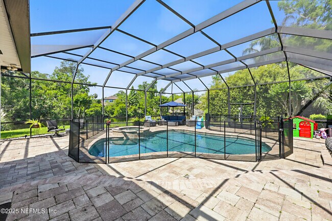 Building Photo - 24601 Deer Trace Dr