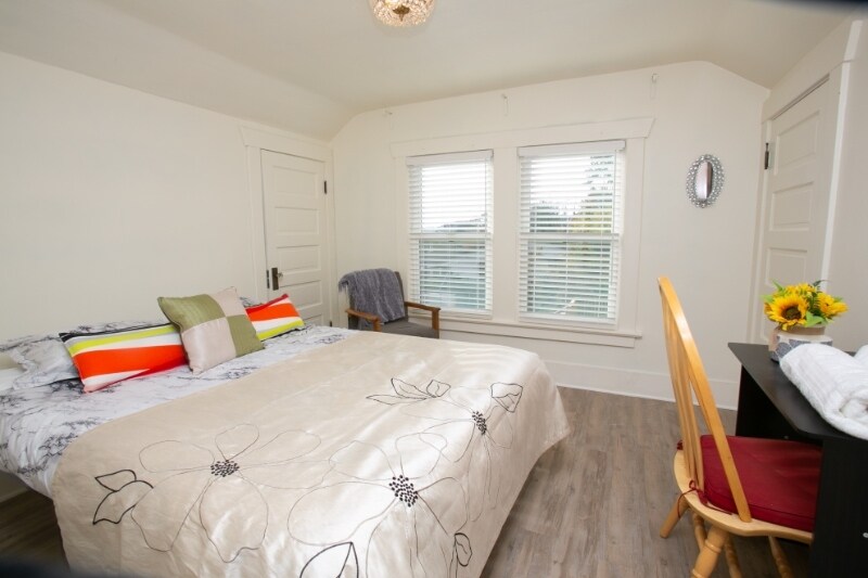 Building Photo - 2407 E Ward St