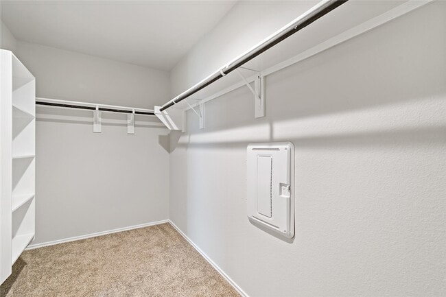 Building Photo - 2327 Pettingell Wy