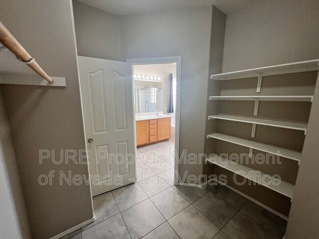 Building Photo - 7204 Glen Shire Ct