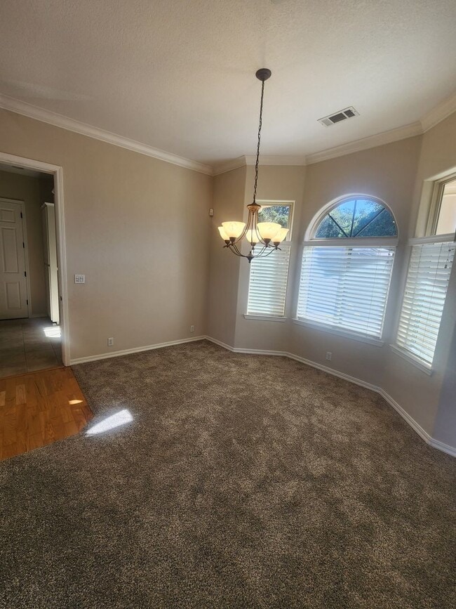 Building Photo - Gorgeous Country Home with View- ALL UTILI...