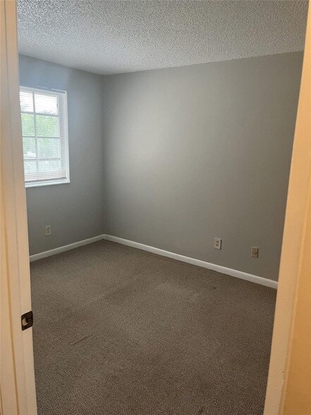 Building Photo - 8969 NW 38th Dr
