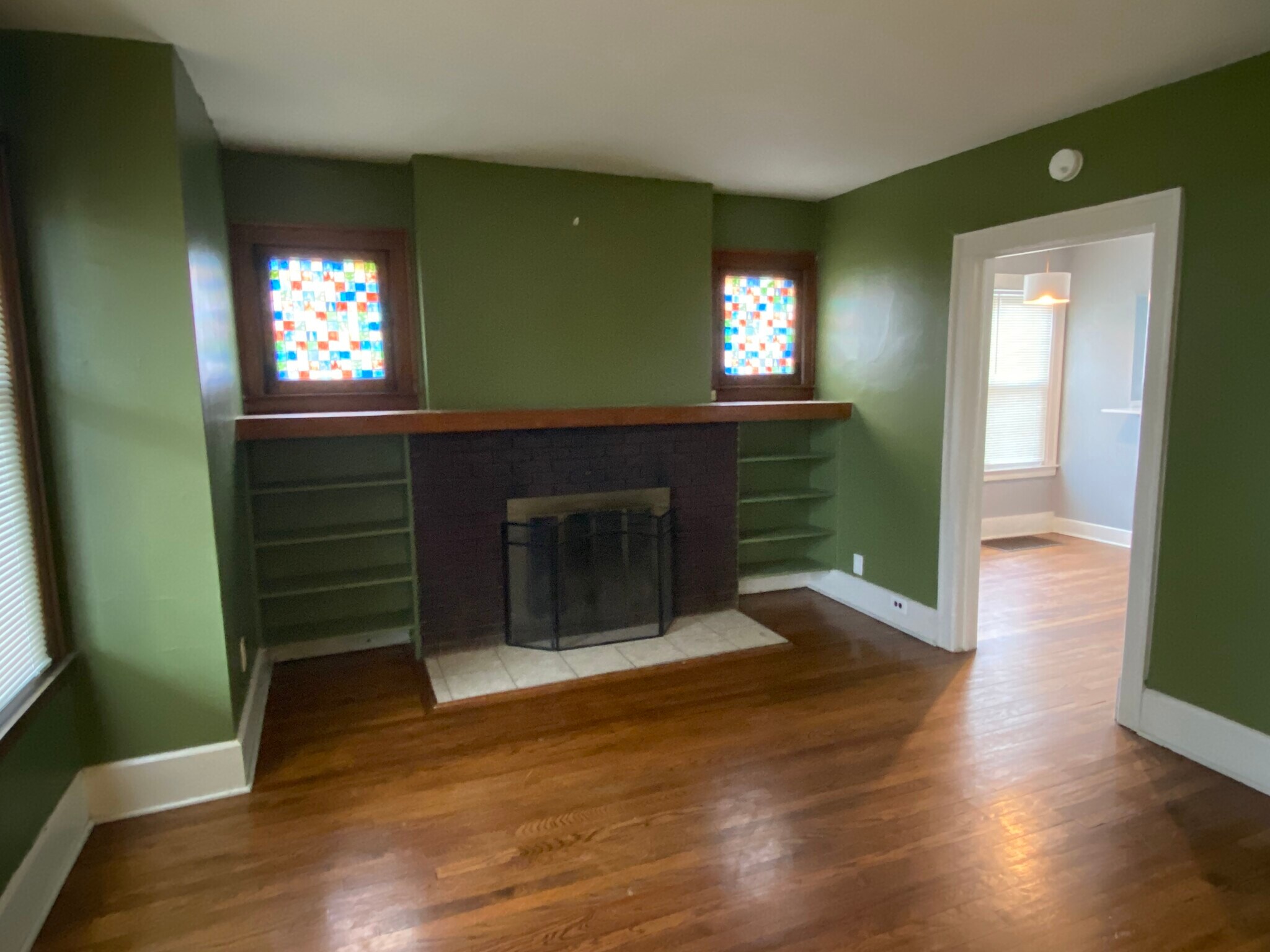Family Room Fireplace - 3118 N Main St