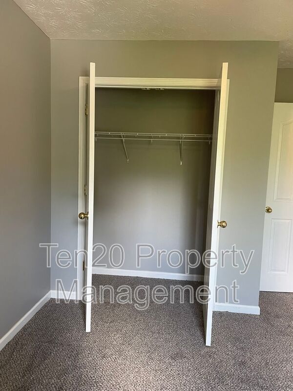 Building Photo - 5015 Hidden Hills Ct