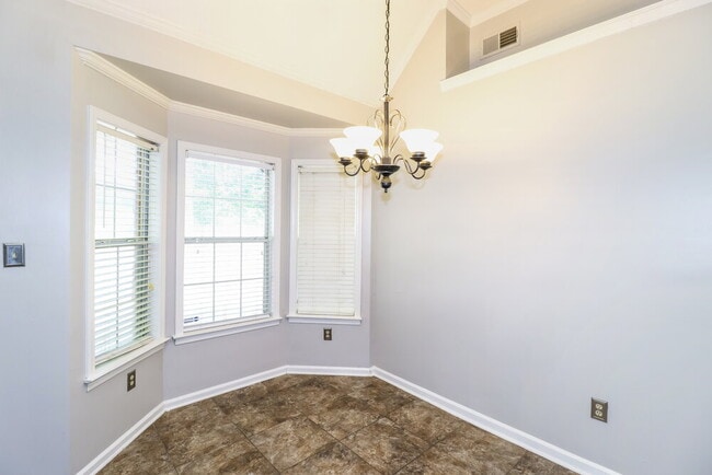 Building Photo - 594 E Ashley Glen Cir