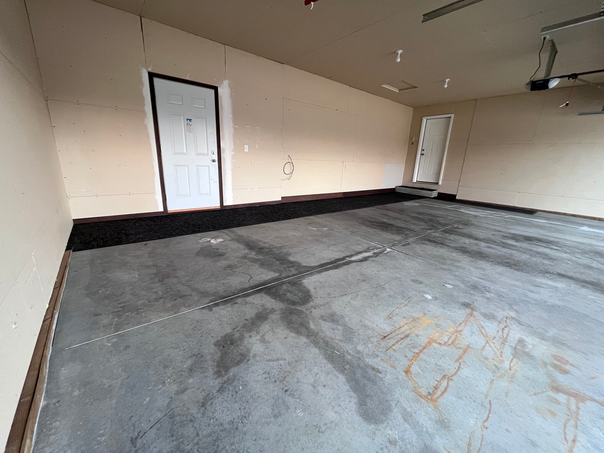 garage - 5445 Florence Dr NW