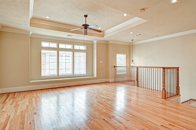 Building Photo - 1772 Aden Dr