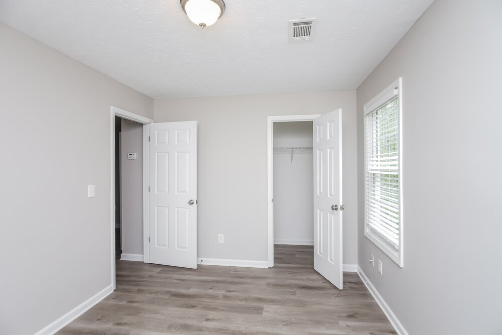 Building Photo - 565 Bridge Grove