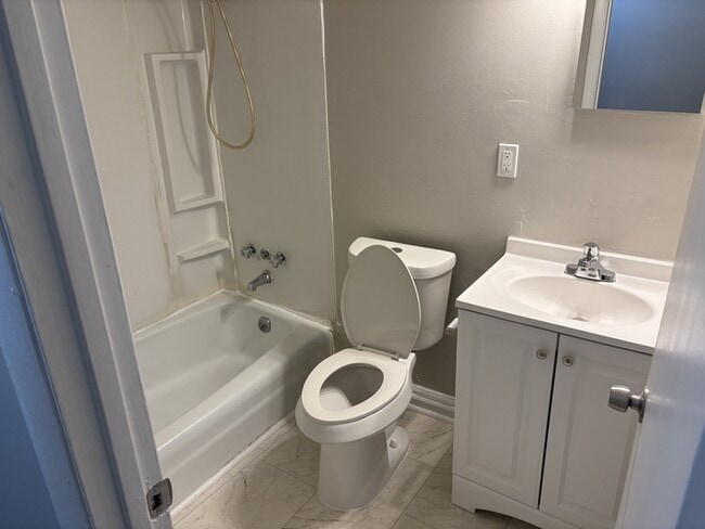 Building Photo - 505 Shamel Ct