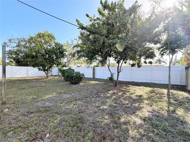 Building Photo - 309 Kerry Dr