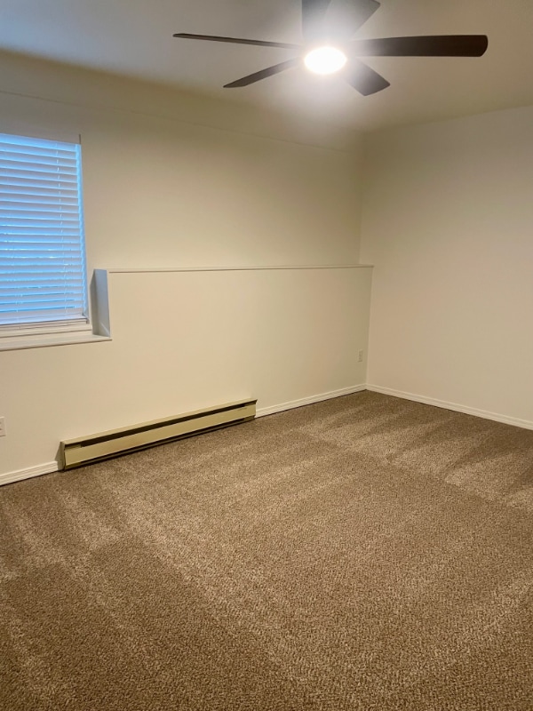 Building Photo - 3500 Rolling Green Dr