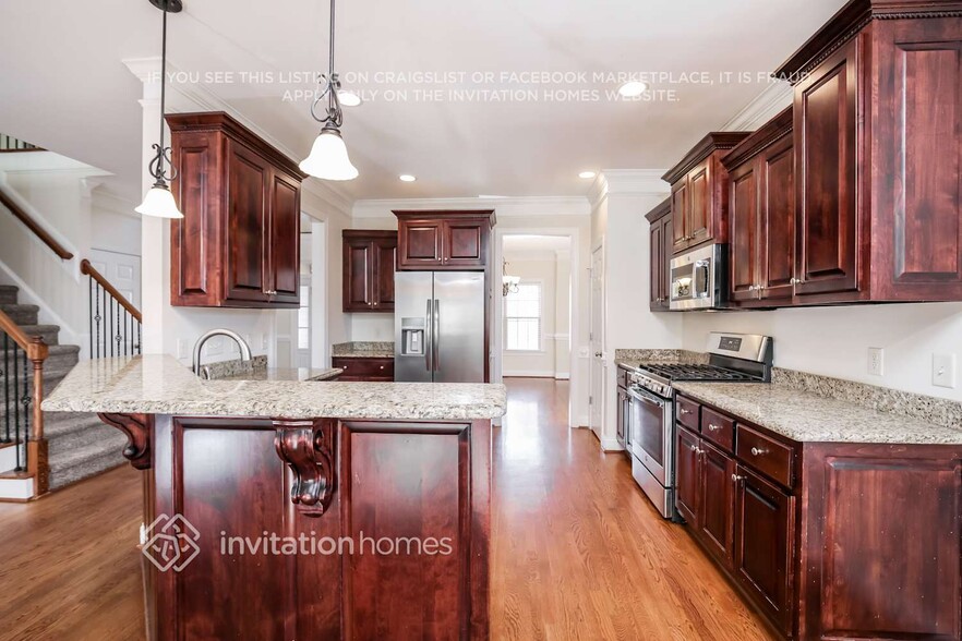 Building Photo - 15 Sun Tree Ln