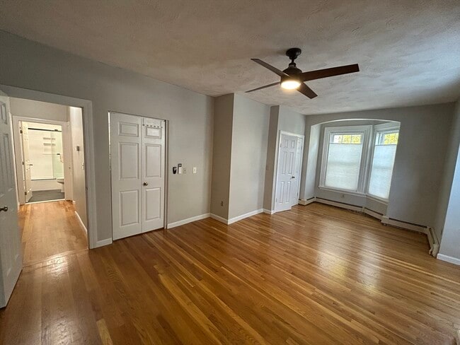 Building Photo - 120 Highland St