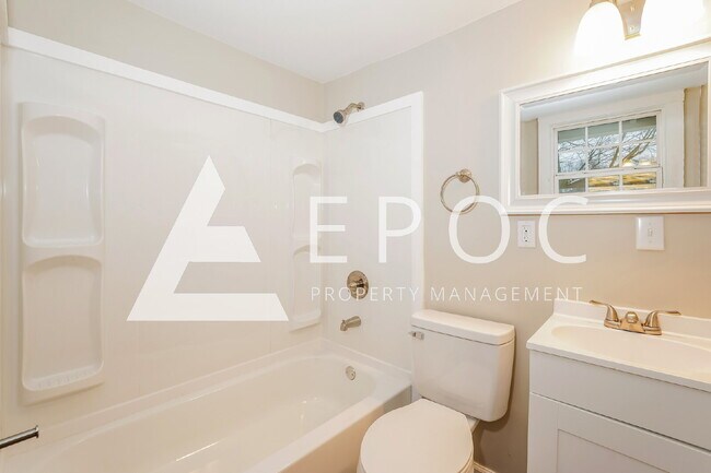 Building Photo - 2943 Broadbay Dr
