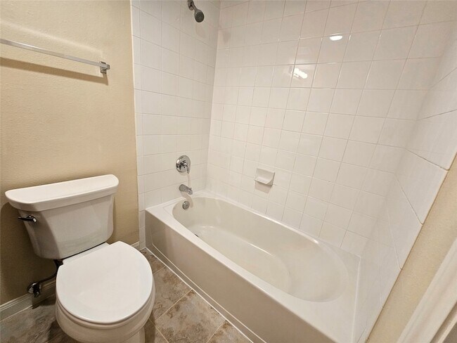 Building Photo - 8415 Hearth Dr