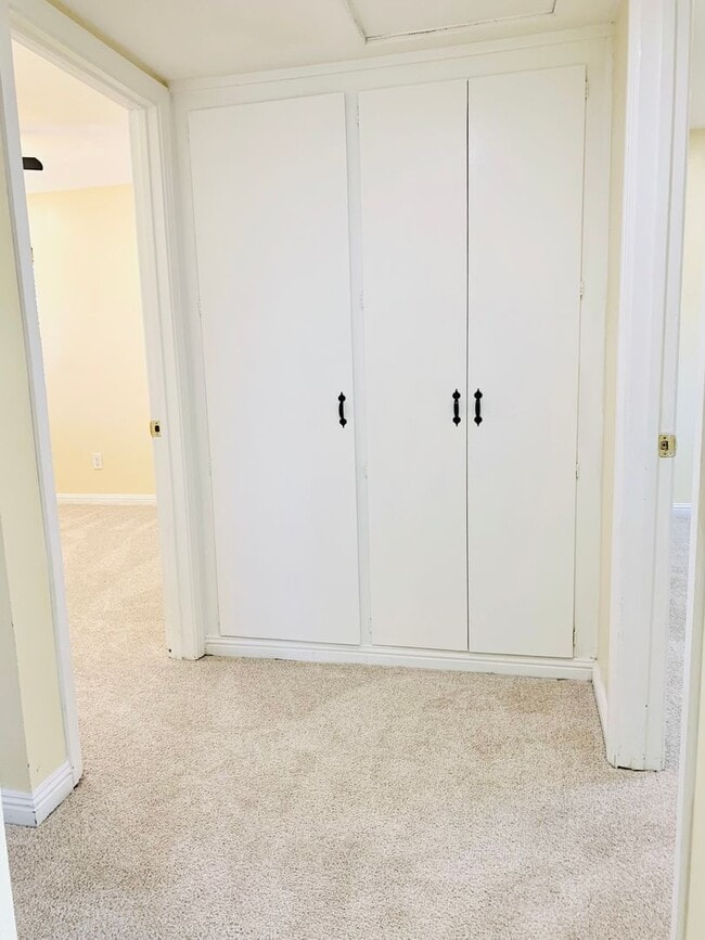 Building Photo - BEAUTIFUL AND SPACIOUS 3BD/2BA HOME IN CLAIREMONT! ONLY $4,295/mo! - Available September