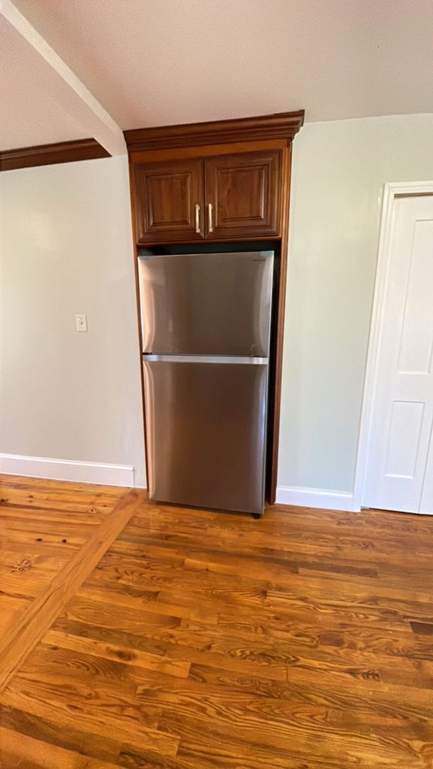 Building Photo - Rare Opportunity on nearly 3 acres!