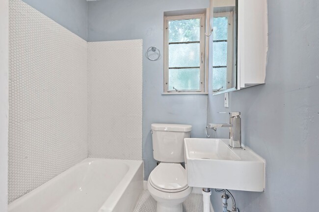 Building Photo - 4631 Torley St