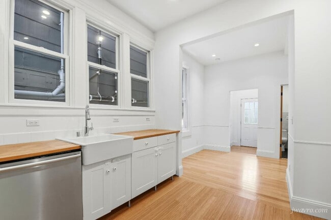 Building Photo - 4037 25th St