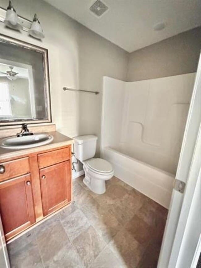 Building Photo - 2281 Del Carmel Way