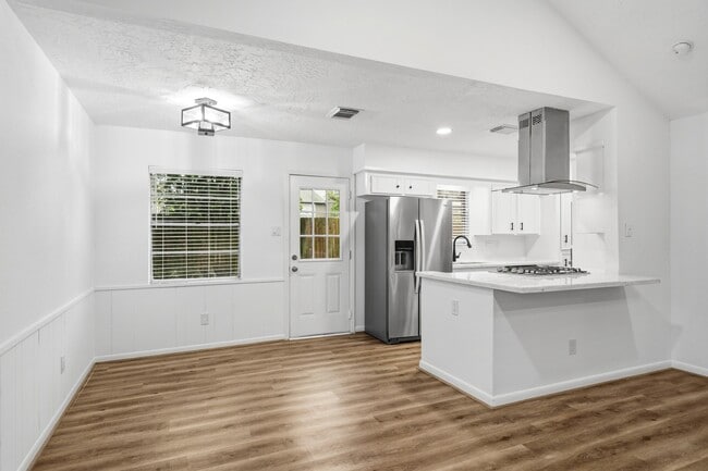 Building Photo - 12931 Westella Dr