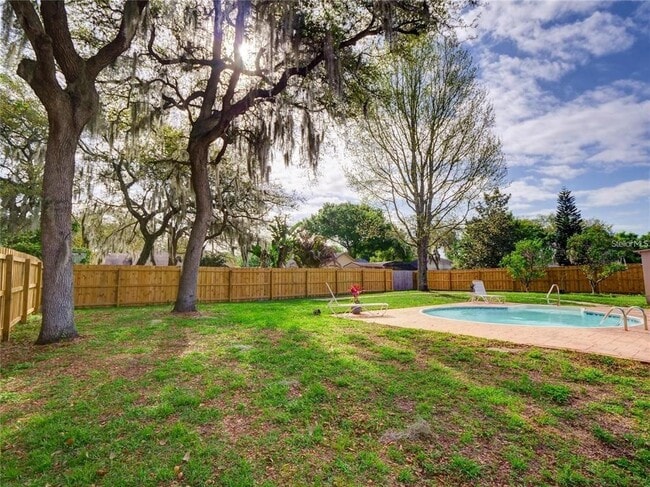 Building Photo - 351 Monarco Ave