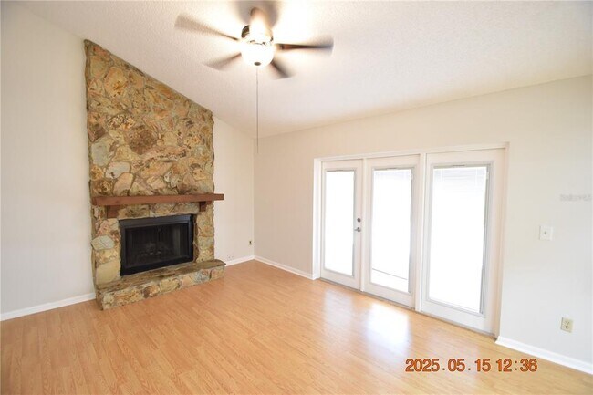 Building Photo - 4008 Briarlake Dr
