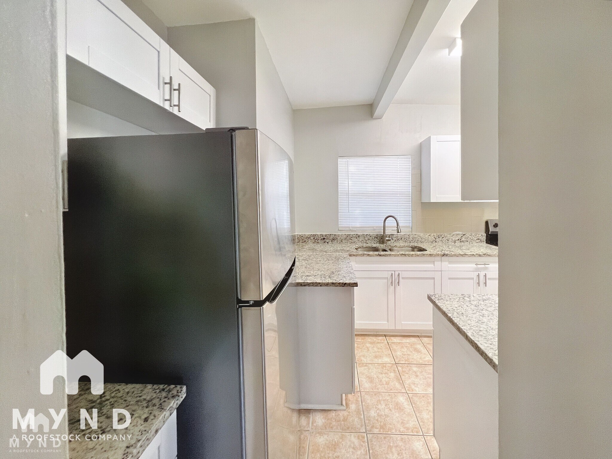 Building Photo - 1602 Simmons Pl