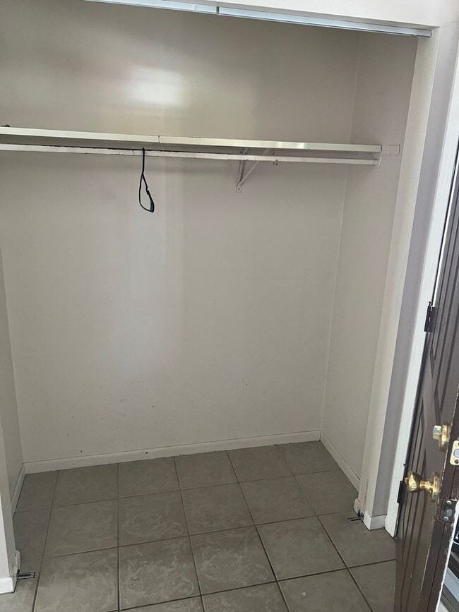 Building Photo - BOARDMAN 3 BEDROOM CONDO--PROFESSIONALLY M...