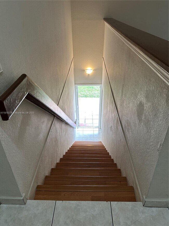 Building Photo - 7549 NW 175th St