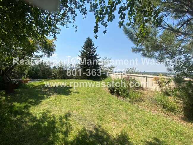 Building Photo - Check out This Stunning 3 Bedroom 2.5 Bath...