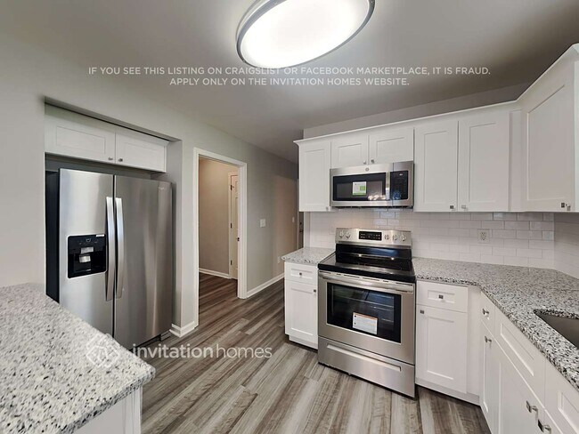 Building Photo - 1308 Crandon Dr