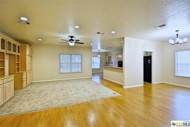 Building Photo - 2725 Diamond Trail