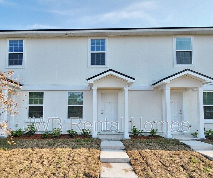 Building Photo - 8496 McGirts Village Ln
