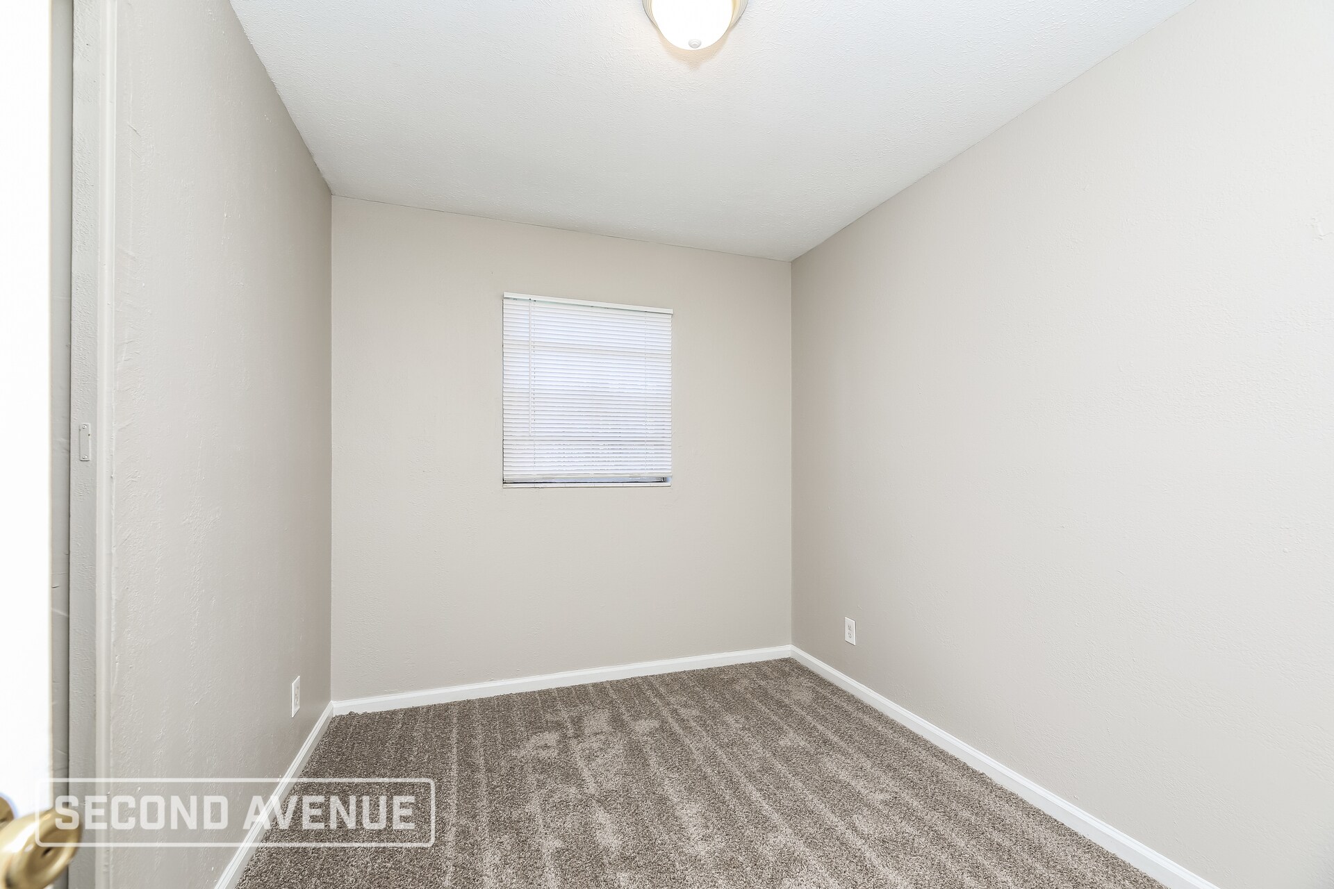 Building Photo - 9402 Devonshire Blvd