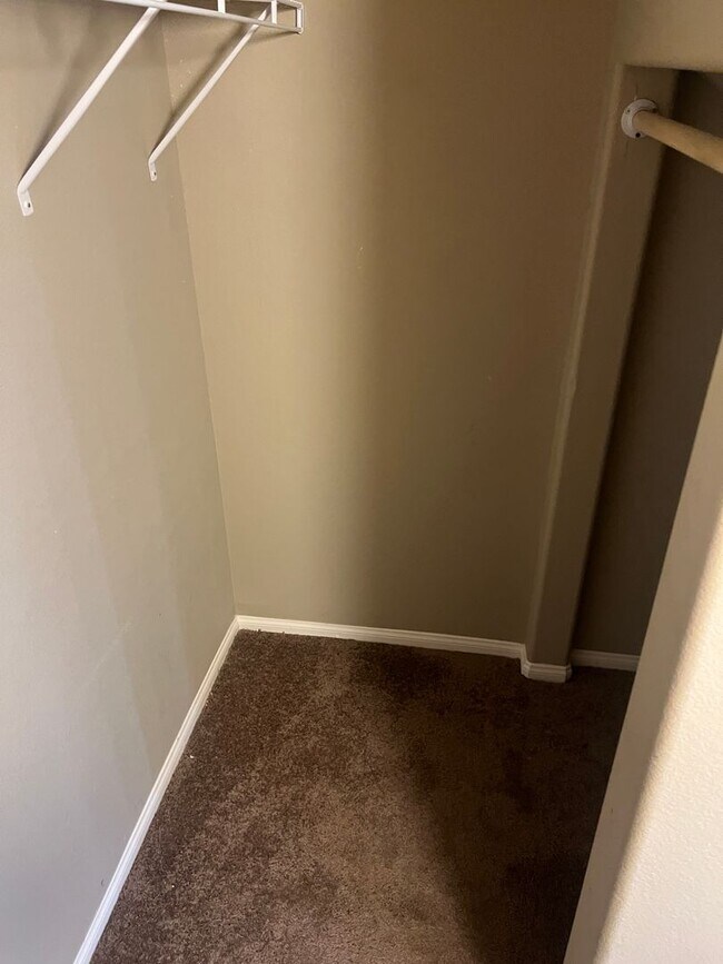 Building Photo - Located in the Southwest 3 Bed | 2.5 Bath | Loft | 2-Car Garage spacious backyard