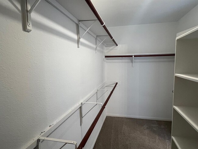 Building Photo - 3821 Armand Dr