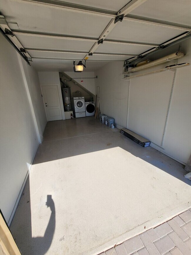 Building Photo - Remodeled 1/1 for rent near Camelback & 36th St.
