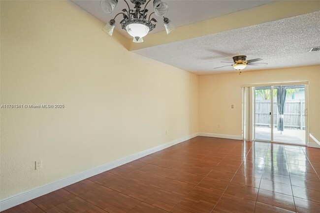 Building Photo - 11605 SW 147th Ave