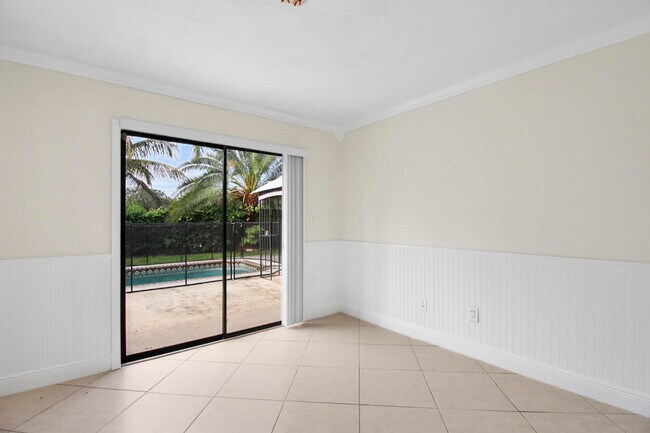 Building Photo - 7870 Blackwood Ln