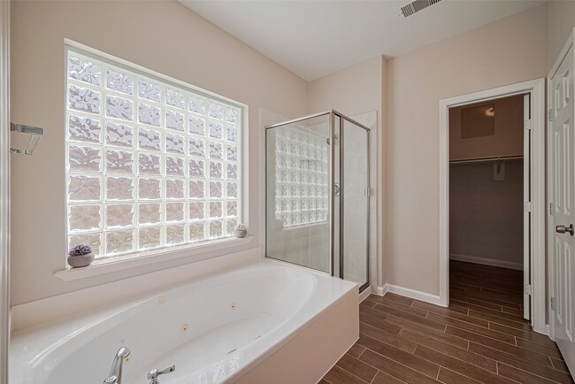 Building Photo - 20834 Avery Cove Ln