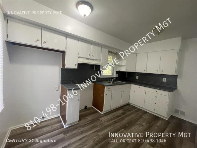 Building Photo - 1418 Blueberry Ln