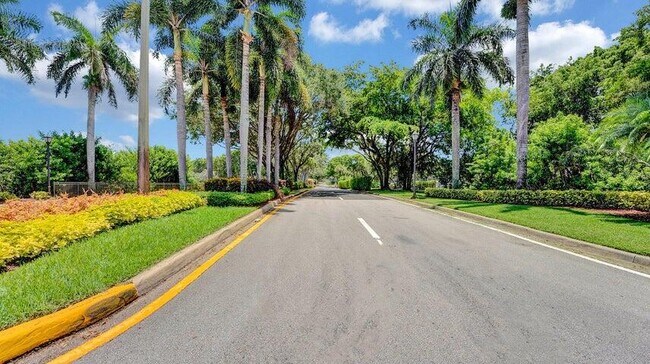 Building Photo - 15461 Lakes of Delray Blvd
