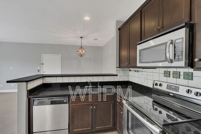 Building Photo - 4846 Bevendean Dr