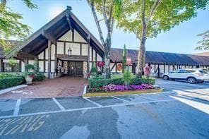 Building Photo - 3650 Inverrary Dr