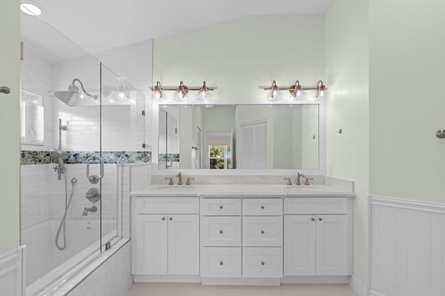 Building Photo - 1151 Delray Lakes Dr