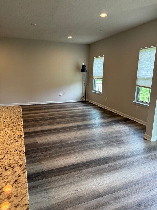 Building Photo - Beautiful 3 Bedroom 3.5 Bath in Sewickley, PA!