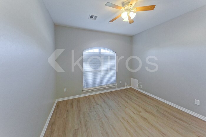 Building Photo - 12784 SE 21st Ct