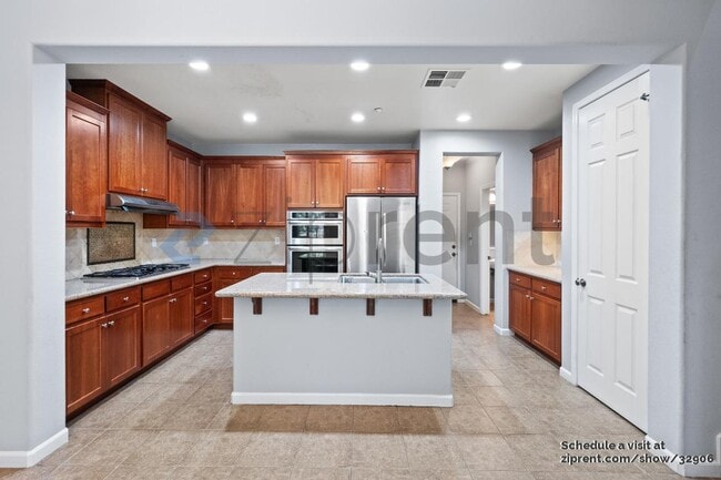 Building Photo - 3126 Fioli Way