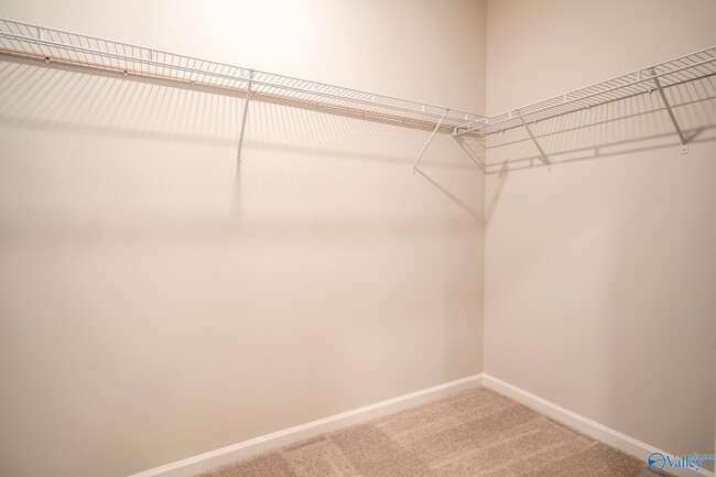 Building Photo - 203 Osceola Cir